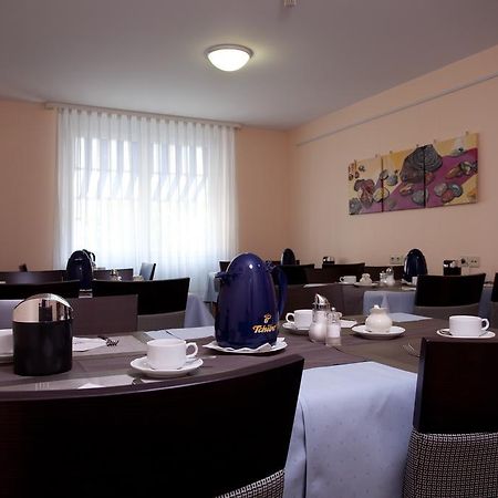 סינדלפינגן Akzent Hotel Torgauer Hof מראה חיצוני תמונה