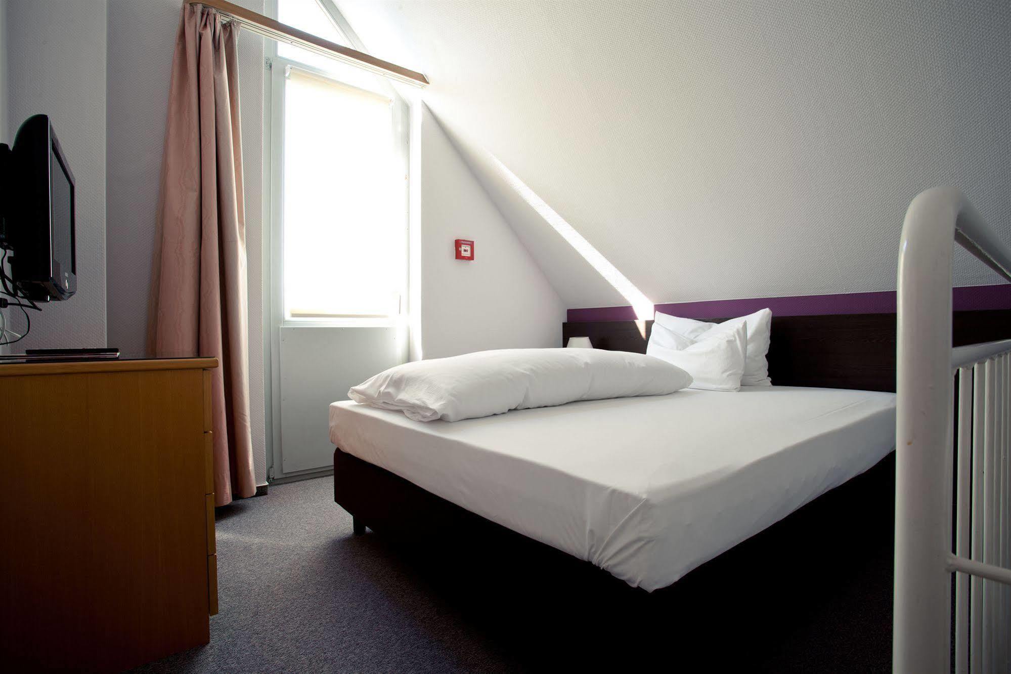 סינדלפינגן Akzent Hotel Torgauer Hof מראה חיצוני תמונה