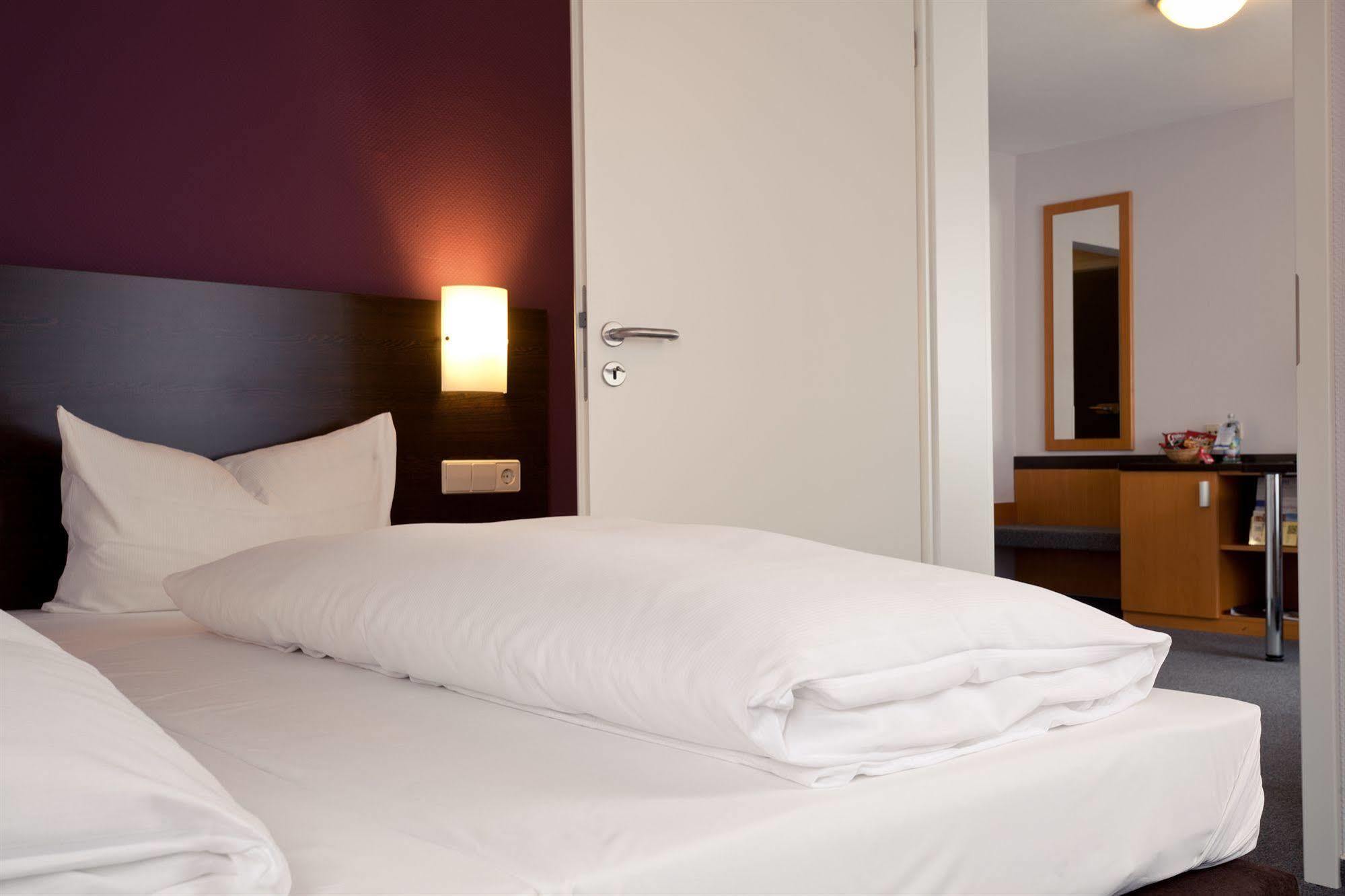 סינדלפינגן Akzent Hotel Torgauer Hof מראה חיצוני תמונה