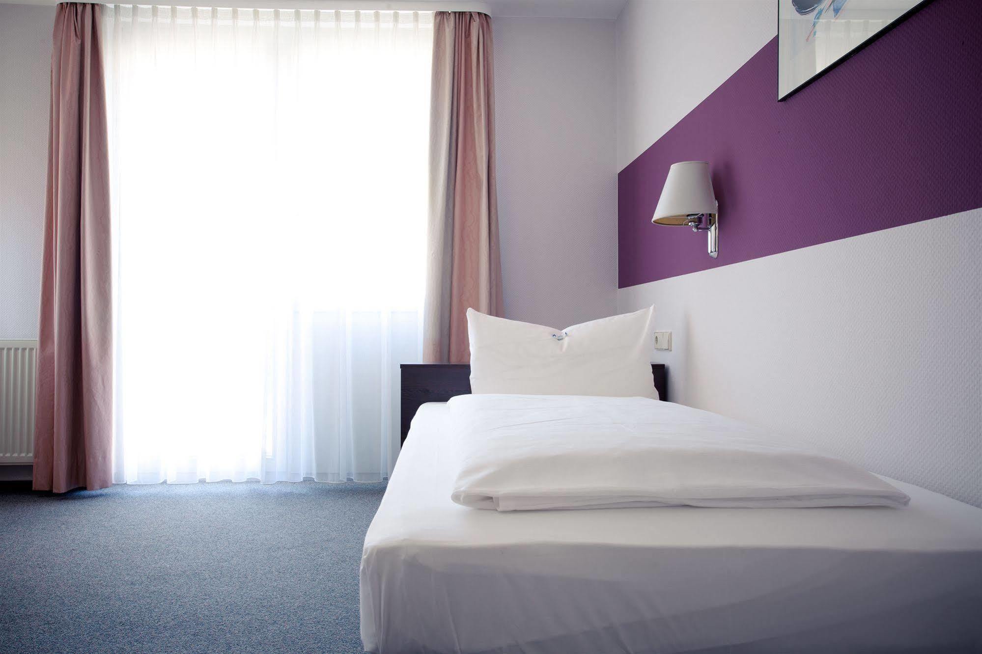 סינדלפינגן Akzent Hotel Torgauer Hof מראה חיצוני תמונה