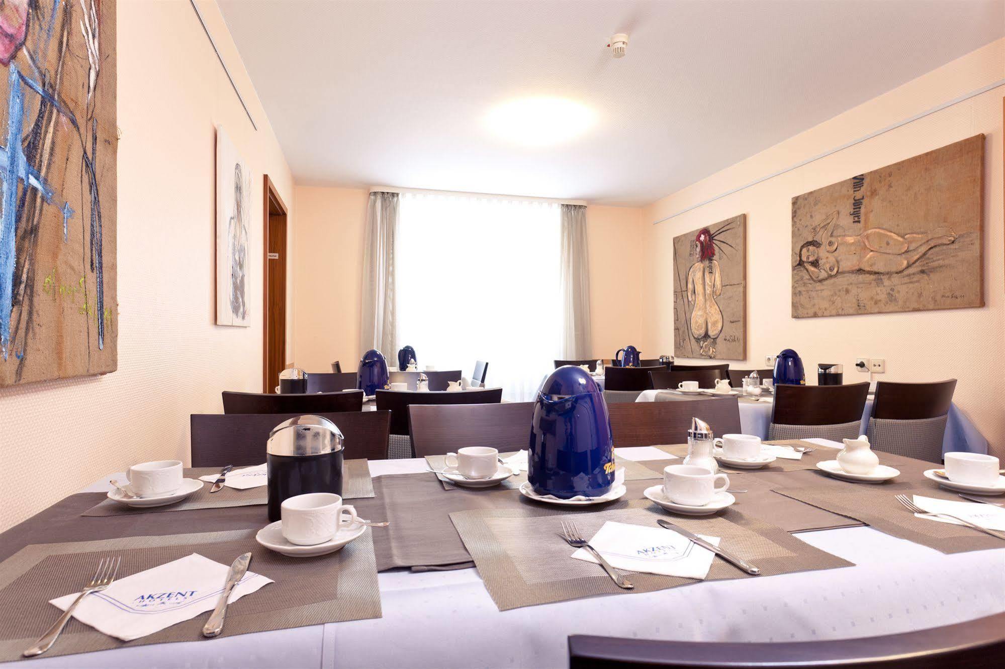 סינדלפינגן Akzent Hotel Torgauer Hof מראה חיצוני תמונה