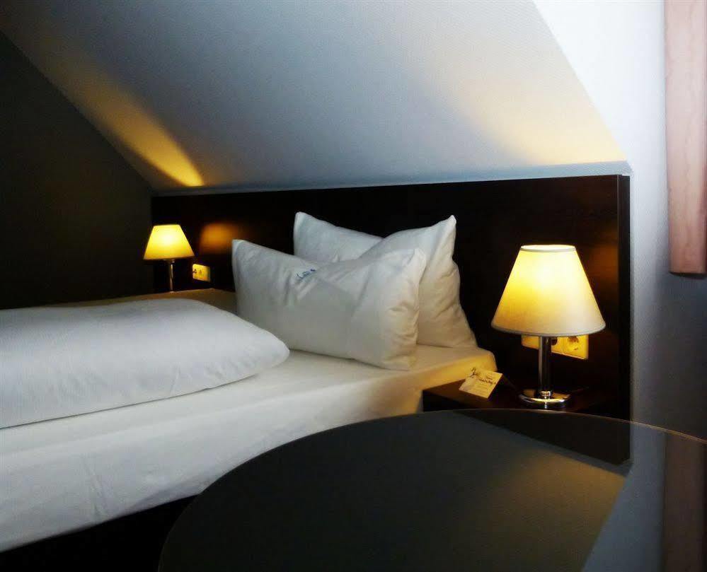 סינדלפינגן Akzent Hotel Torgauer Hof מראה חיצוני תמונה